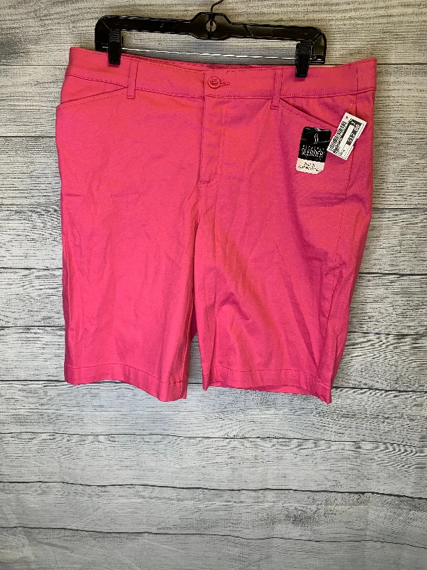 Capris By St Johns Bay  Size: 16