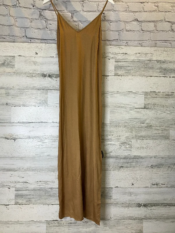 Dress Casual Maxi By Old Navy  Size: Xs